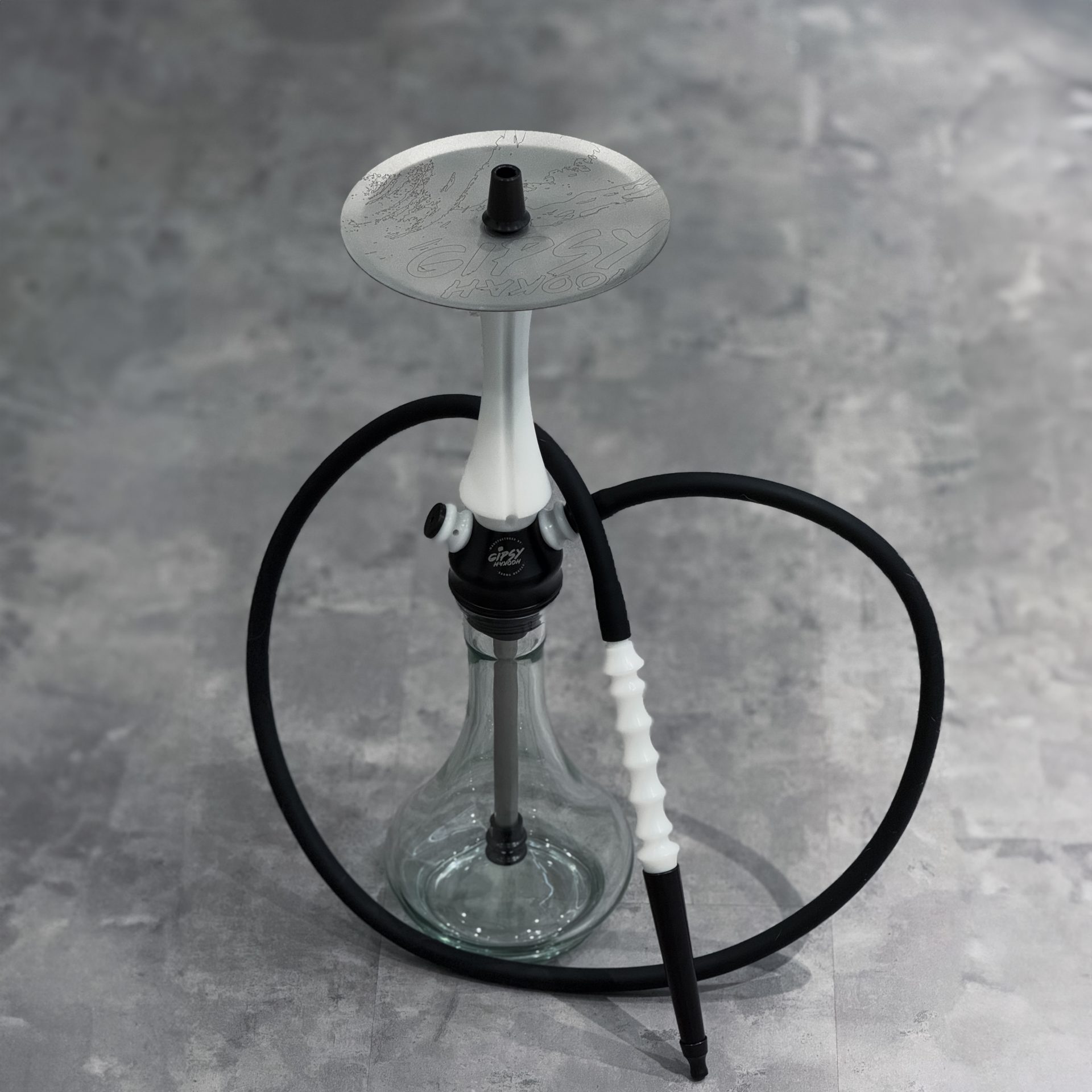 Изображение HOOKAH SET GIPSY WHITE WITH GLASS №1 Изображение HOOKAH SET GIPSY WHITE WITH GLASS №1